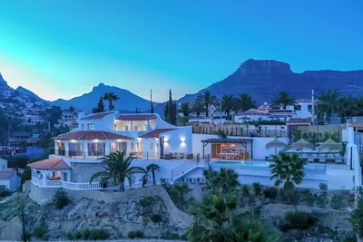 Apolonia - by Almarina Villas