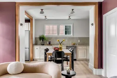 Image de New! Private Renovated Home with Parking