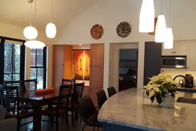 Image de Cozy 1-bedroom cottage in charming Seattle with Ac