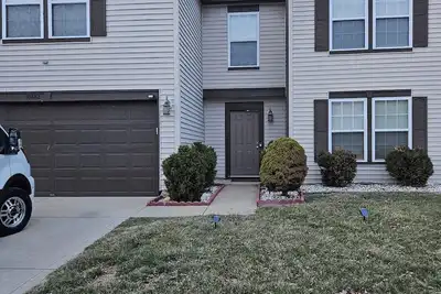 Image de Enjoyable 5-bedroom house with  hot tub in  Indianapolis. 9 min  to airport.