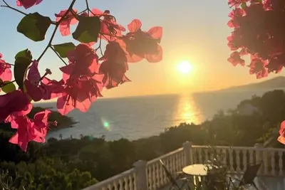 Image de Beachfront Villa • Private Beach • Sunset Sea View • Bodrum