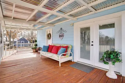 Image de Peace & Relaxation at Texas Countryside Tiny Home