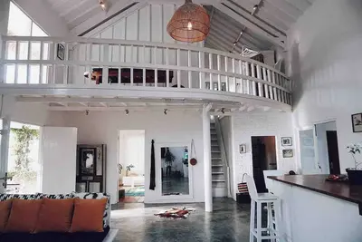 Image de Retraite confortable pour la famille et les amis avec jardin luxuriant