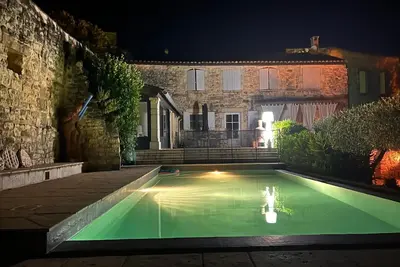 Image de Mas de village, 3 ch, clim, vue panoramique, piscine à débordement, 6kms d'Uzès