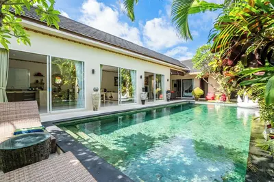 Image de Cozy 3-Bedroom Villa with Homie Vibes in Seminyak
