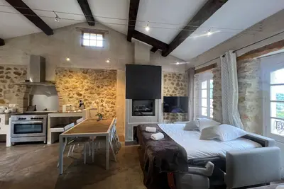 Image de Papillon - Large 90m² apartment in the magnificent village of Seillans