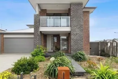 Image de Coastal quiet garden apartment close to the beach and shopping village.