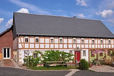 Image de Vacation home Oberlausitzer Hof - Holiday apartment Emma