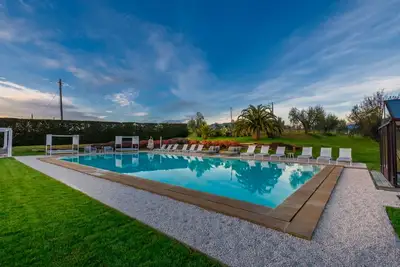 Image de 9 Bedrooms Luxury Villa with Pool in Lucca