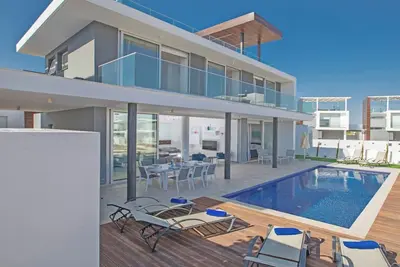 Image de 5 & 6 Op Villas Fig Tree Bay Protaras Bedrooms 8, Bathrooms 6, Sleeps 20