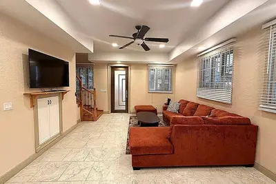 Image de Beautiful Modern Townhouse / Near Cable Beach