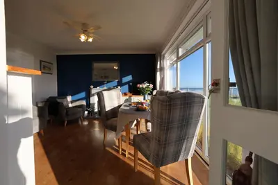 Image de Seaview Lodge - sleeps 4 all on one level - uninterrupted sea views - dog-friendly