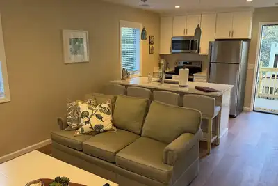 Image de Treehouse at BootLegger Cove