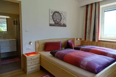Image de Appartement 'Gartenrose' avec vue sur la montagne, piscine commune et Wi-Fi