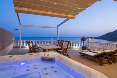 Image de Posto Serene with Jacuzzi