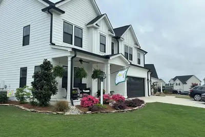 Image de . \tPrime Masters Location – 11 Miles Away