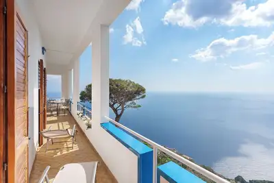 Image de Chez Nonno Aurelio avec vue mer, Wi-Fi et climatisation