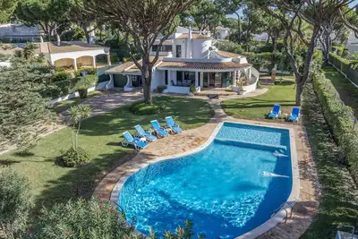 Image de Joliet in Vilamoura with 4 bedrooms and 3. 5 bathrooms