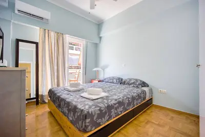 Image de Sunny 1-Bedroom Apt, 10 Min Walk to Acropolis