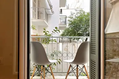 Modern & Cozy Apartment