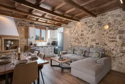 Image de Stella's Traditional House Near the City