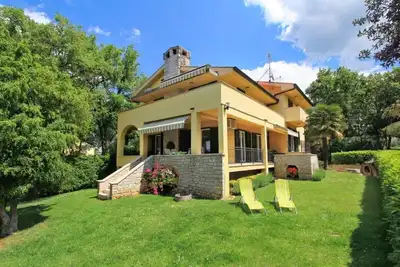 Image de Holiday apartment Concept in Porec, near the  beach