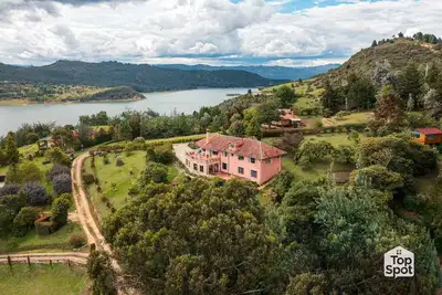 Image de TopSpot® con Increíble Vista a Tominé - Guatavita