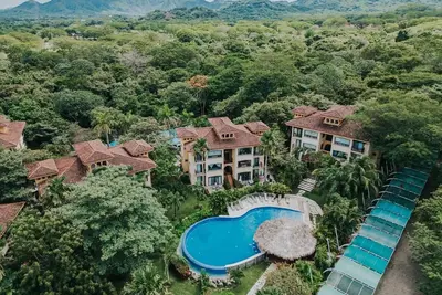 Image de 5 minutes from Tamarindo! Beautiful apartment for families