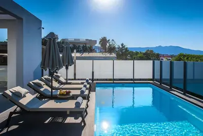 Villa  Amo With Private Pool