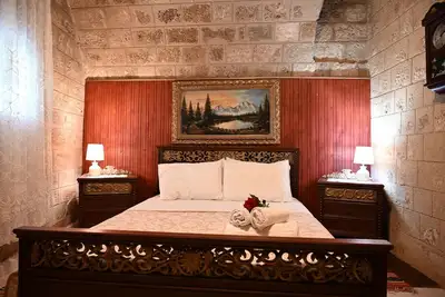 Image de Megiston House in Old Town Rhodes