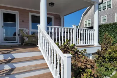 Image de Waterfront home in charming Madison