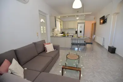 Image de Nina's Apt in Ialysos near the Beach