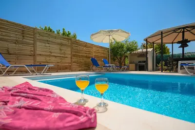 Image de Jokos House in Roda with 2 bedrooms and 2 bathrooms