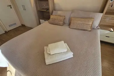 Image de Departamento moderno, a pasos del centro, full equipado.