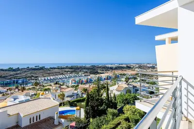 Image de BnB Homes Apartment with Sea view 3 Terraces