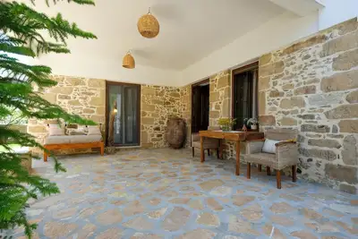 Apartments Panethimos