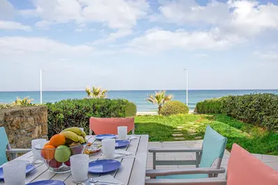 Pink Rose Beachfront Villa