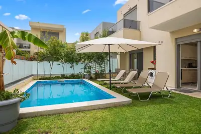 Image de Park and sea view Villa with Private Pool 2