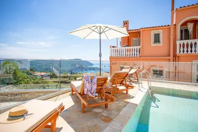 Loris Residence in Ionian Islands