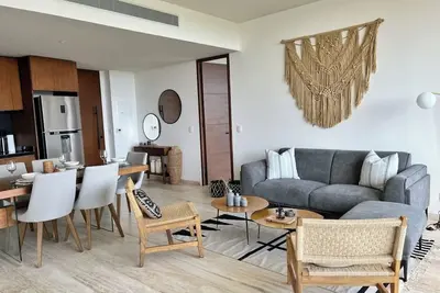 Image de New eco chic 2 Bd Apartment with jungle view