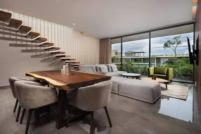 Image de Astonishing penthouse with private rooftop pool