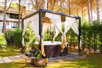 Image de Parrot's Home in Plazhi San Pietro