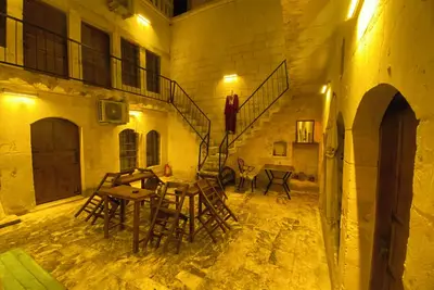 Image de Şanlıurfa şehir merkezinde Tarihi Konak