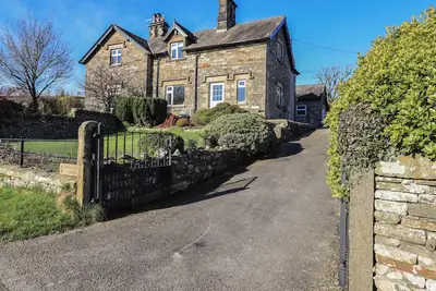 2 Lupton Hall Cottages, pet friendly in Lupton