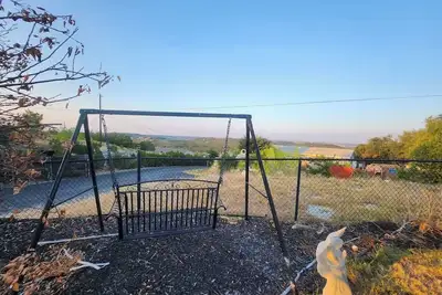 Image de Spacious 4-bedroom house with pool in the hills of Leander