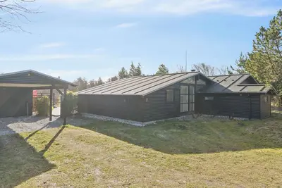 Image de Renovated holiday home near beach and town