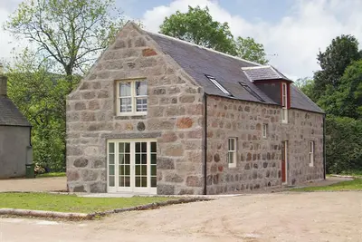 Image de 2 chambres à coucher à Banchory