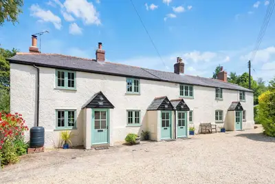 Image de 3 chambres à coucher à Sherborne