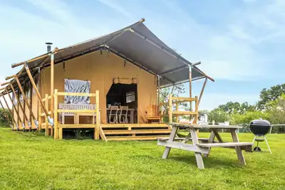 Image de Swallow - Safari Tent - Ukc8985