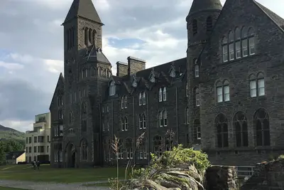 Image de Monastery 13 - Abbots Rest - Ukc4886